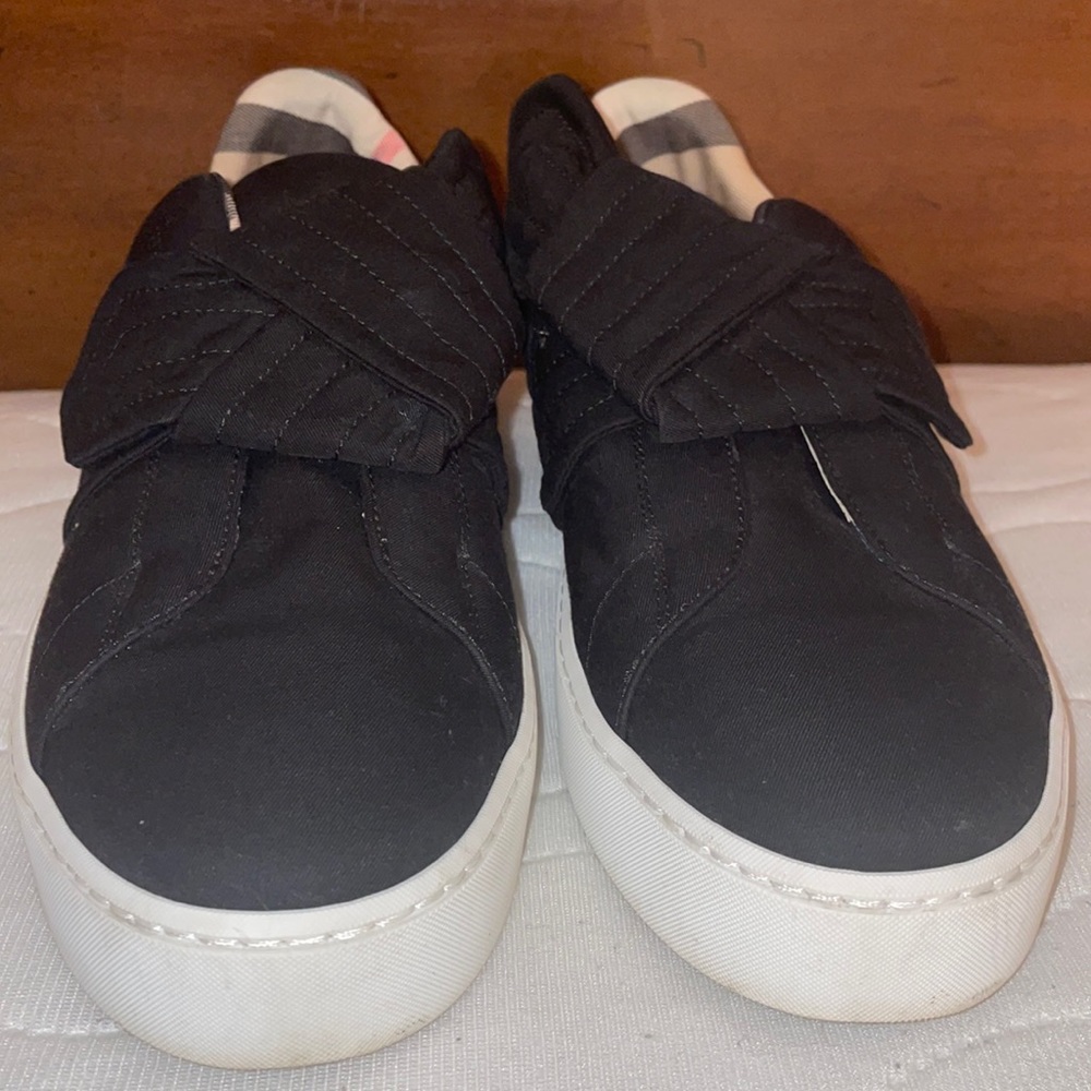 burberry tie slip on shoes
